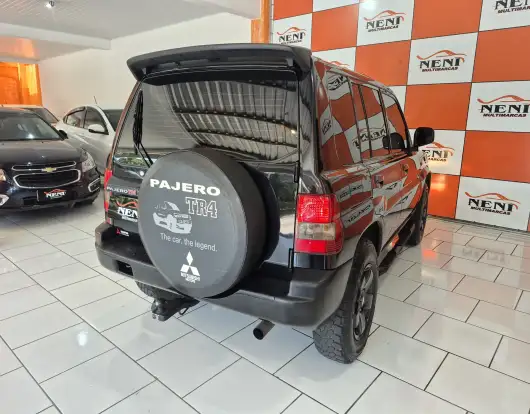 MITSUBISHI-PAJERO TR4-2005