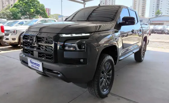 MITSUBISHI TRITON 2.4 BITURBO DIESEL CD HPE 4X4 AUTOMÁTICO