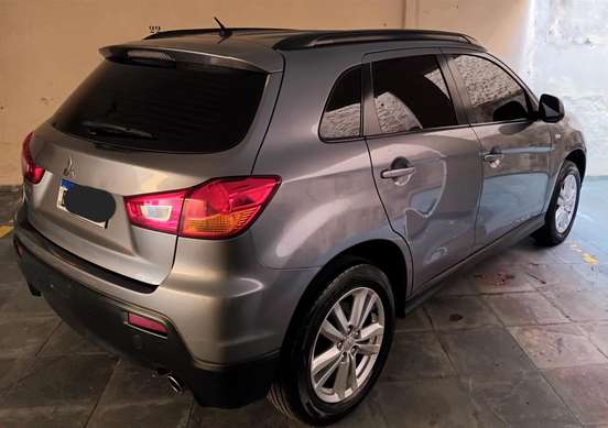 MITSUBISHI-ASX-2011
