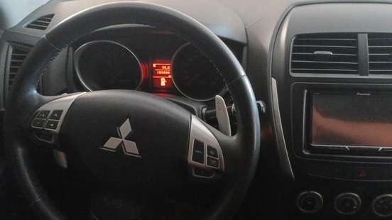MITSUBISHI-ASX-2011