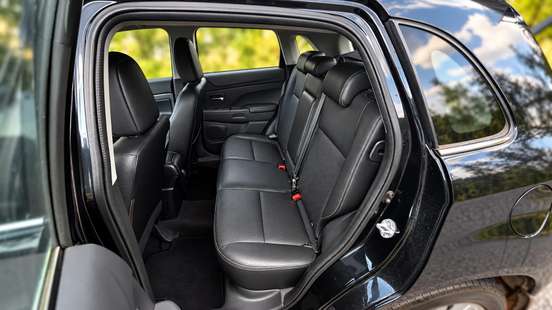 MITSUBISHI-ASX-2013