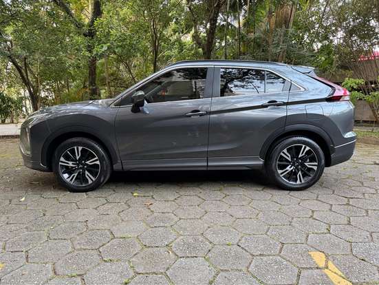MITSUBISHI-ECLIPSE CROSS-2023