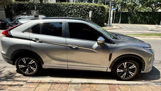 MITSUBISHI-ECLIPSE CROSS-2024