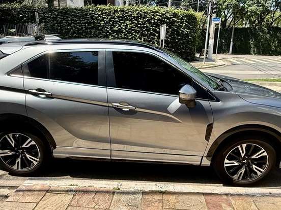 MITSUBISHI-ECLIPSE CROSS-1.5 MIVEC TURBO GASOLINA HPE-S S-AWC CVT MITSUBISHI-ECLIPSE CROSS-2024