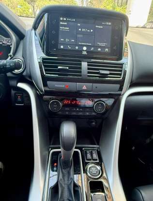 MITSUBISHI-ECLIPSE CROSS-2024