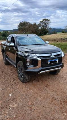 MITSUBISHI L200 TRITON 2.4 16V TURBO DIESEL SPORT HPE-S CD 4P 4X4 AUTOMÁTICO