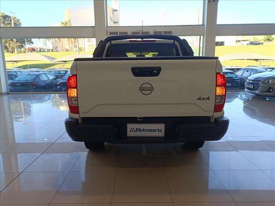 NISSAN-FRONTIER-2024