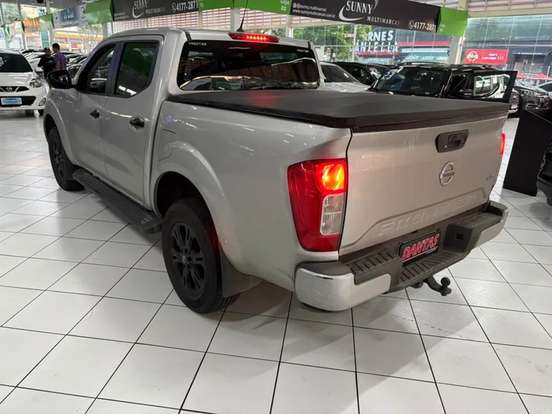 NISSAN-FRONTIER-2022