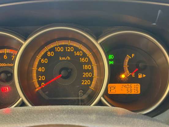 NISSAN-GRAND LIVINA-2011
