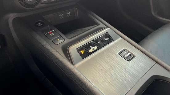 NISSAN-KICKS-2025