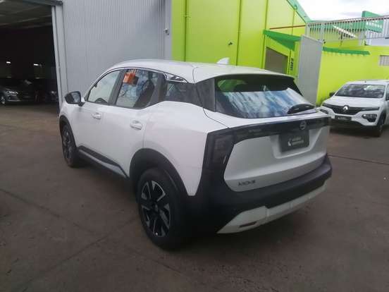 NISSAN-KICKS-2025