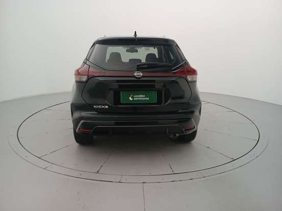 NISSAN-KICKS-2023
