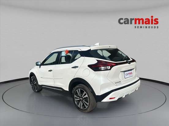 NISSAN-KICKS-2022