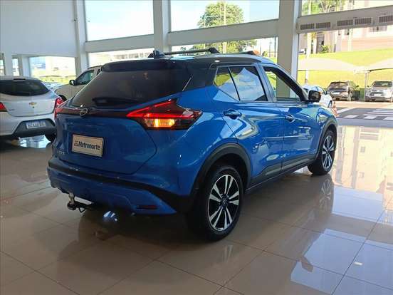 NISSAN-KICKS-2023