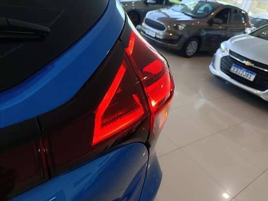 NISSAN-KICKS-2023