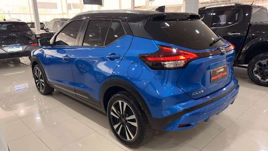 NISSAN-KICKS-2023