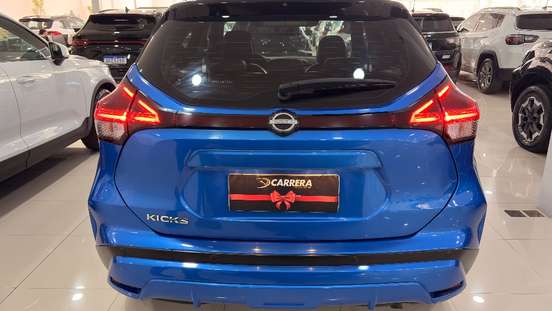 NISSAN-KICKS-2023