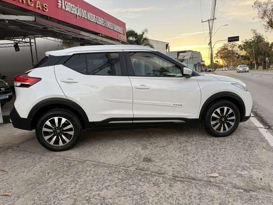 NISSAN-KICKS-2017