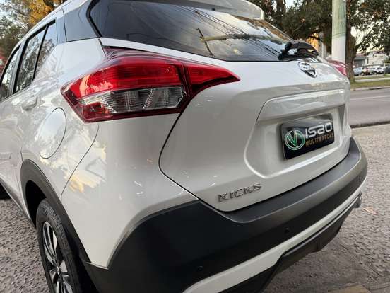 NISSAN-KICKS-2017