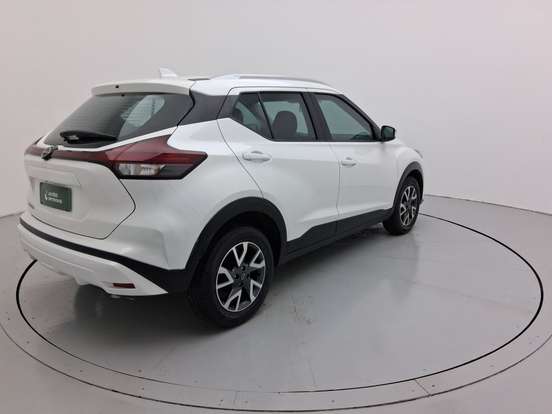 NISSAN-KICKS-2024