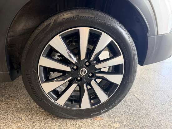 NISSAN-KICKS-2020