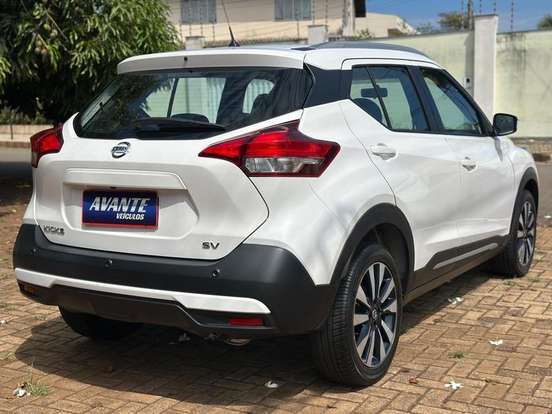 NISSAN-KICKS-2020