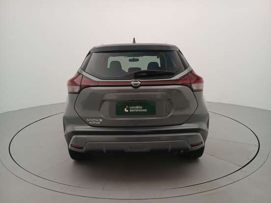 NISSAN-KICKS PLAY-2025