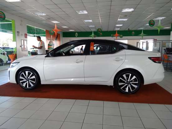 NISSAN-SENTRA-2024
