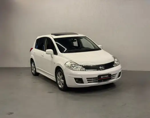 NISSAN-TIIDA-2012