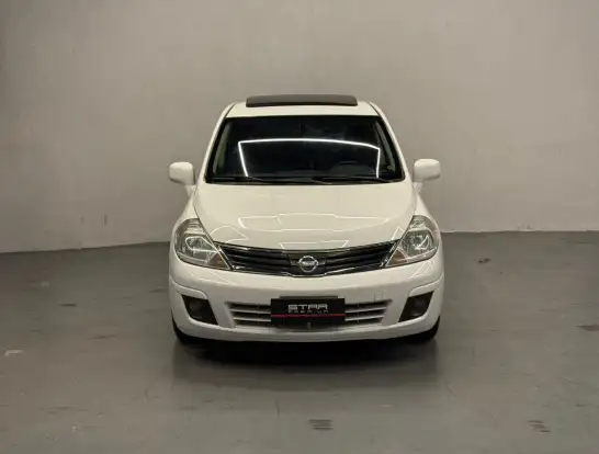 NISSAN-TIIDA-2012