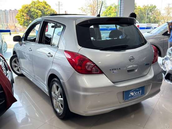NISSAN-TIIDA-1.8 SL 16V FLEX 4P AUTOMÁTICO NISSAN-TIIDA-2012