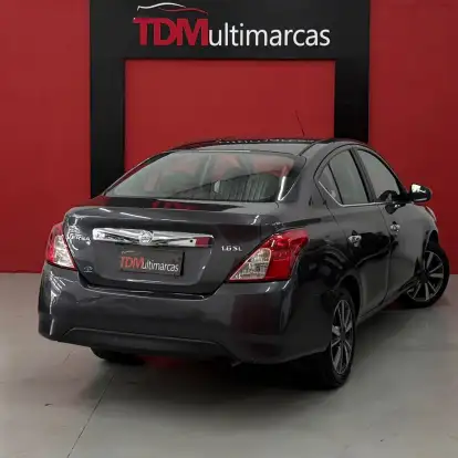 NISSAN-VERSA-2018
