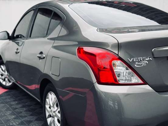 NISSAN-VERSA-1.6 16V FLEXSTART SV 4P XTRONIC NISSAN-VERSA-2019