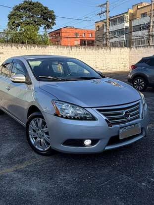 NISSAN-SENTRA-2014