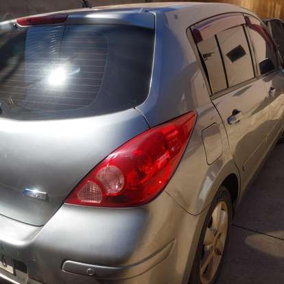 NISSAN-TIIDA-2011