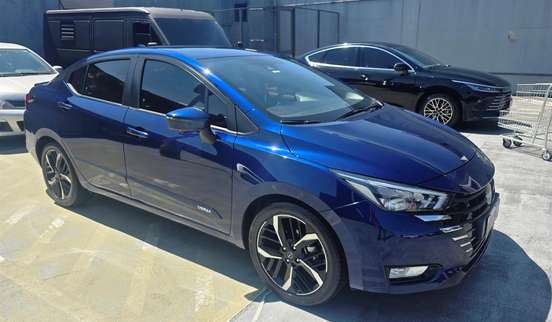 NISSAN-VERSA-2023
