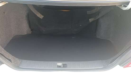 NISSAN-VERSA-2018