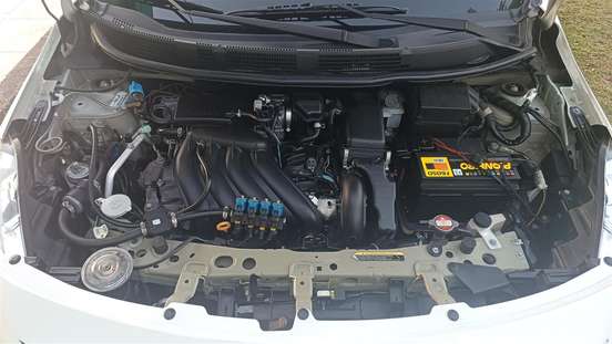 NISSAN-VERSA-2018