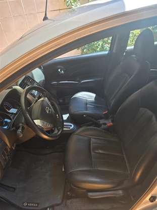 NISSAN-VERSA-2018