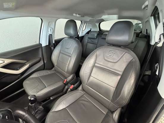 PEUGEOT-2008-2018
