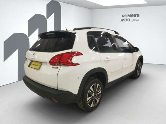 PEUGEOT-2008-2022