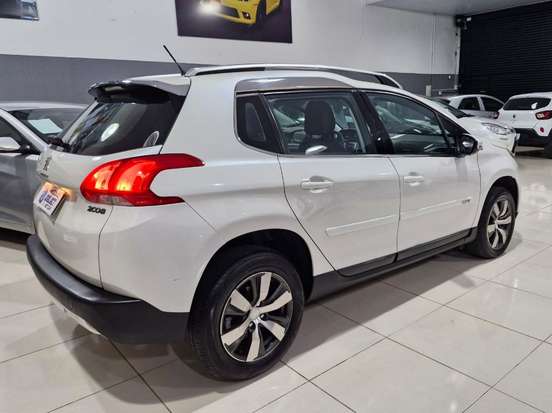 PEUGEOT-2008-2015