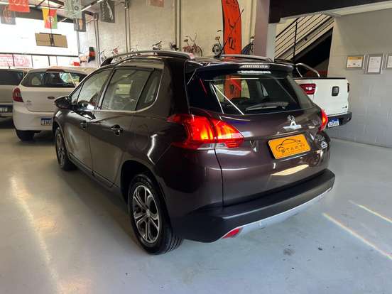 PEUGEOT-2008-2016