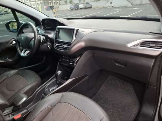 PEUGEOT-2008-1.6 16V FLEX GRIFFE 4P AUTOMÁTICO PEUGEOT-2008-2016