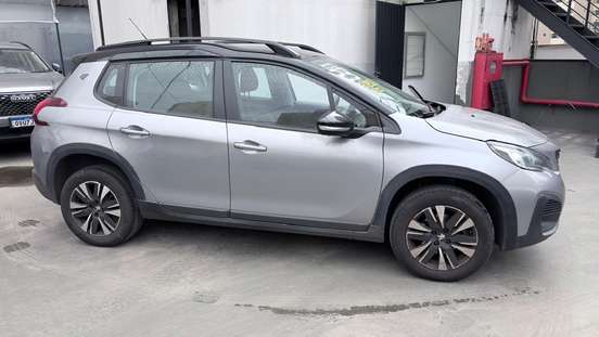 PEUGEOT-2008-2023