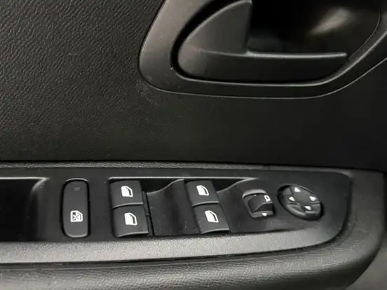 PEUGEOT-208-1.0 FIREFLY FLEX LIKE MANUAL PEUGEOT-208-2024