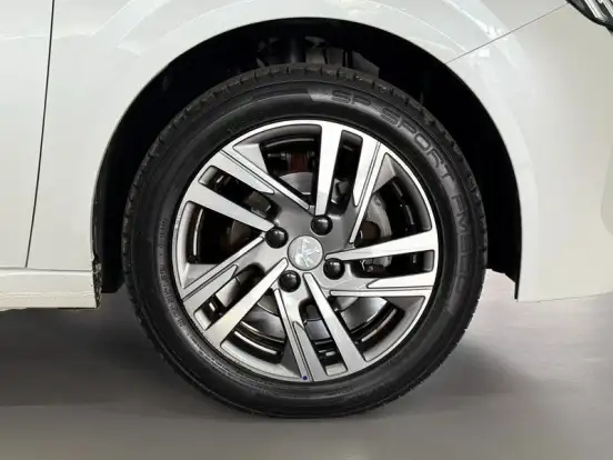 PEUGEOT-208-1.6 16V FLEX GRIFFE AT6 PEUGEOT-208-2021