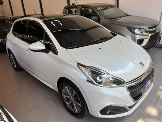 PEUGEOT-208-2016