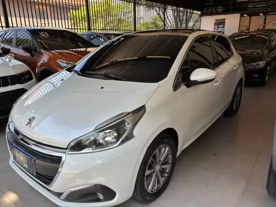 PEUGEOT-208-2016