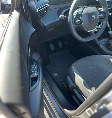 PEUGEOT-208-2023